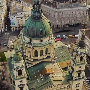 seasons-rooms-central.inbudapesthotels.com/